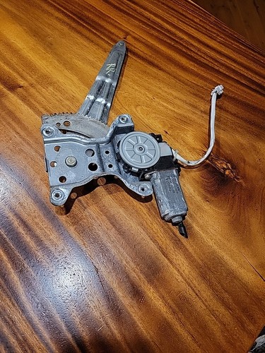 1999 TOYOTA 4RUNNER REAR RIGHT DOOR WINDOW REGULATOR W/MOTOR OEM P3384b14 - Picture 1 of 2