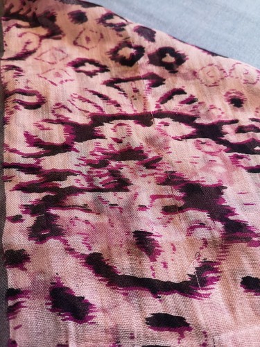 Guy Laroche Women's Pink Patterned Scarf Good Used Condition - Picture 3 of 5