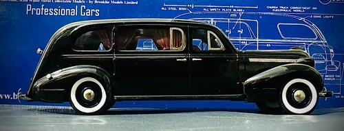 Brooklin CSV.20 1937 Superior-Pontiac Lawndale Funeral Coach (Black) - Picture 7 of 11