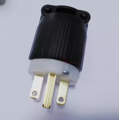 1PCS NEW FIT FOR Industrial plug J-720 20A 250V