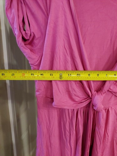 Maternity and Nursing Wrap Dress by Pip & Vine Pink new with Tags large - Picture 6 of 7