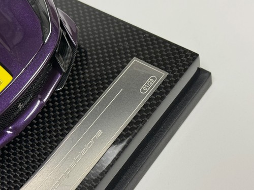 1/18 Ferrari 812 Competizione HK púrpura base carbono modelo # 1 de 29 SE1023 - Imagen 7 de 9