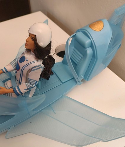 DC SuperHero Girls Invisible Plane w/ Wonder Woman (Barbie) - Picture 7 of 12