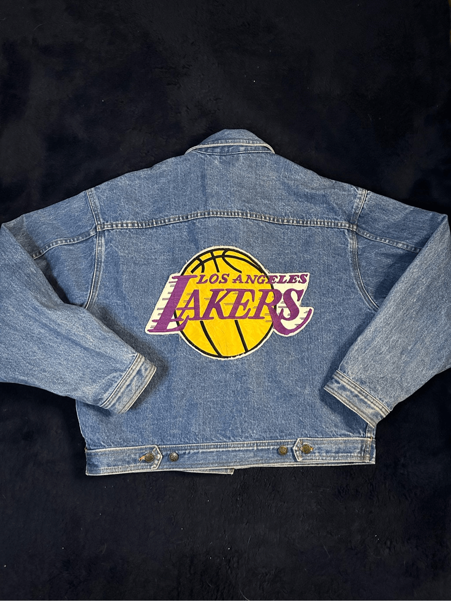 Vintage 90s RARE NBA LA Lakers Denim Jacket In The Paint Basketball Gear Sz Smal Vintage 90s RARE NBA LA Lakers Denim Jacket In The Paint Basketball Gear Sz Smal