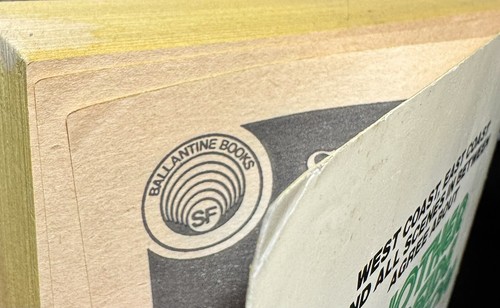 Another Roadside Attraction-Tom Robbins-SIGNED-Early Paperback Edition-1976-RARE - Picture 12 of 24