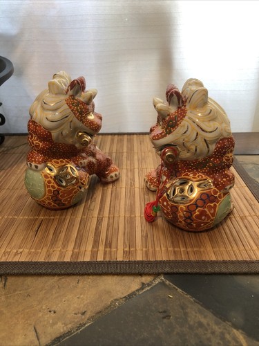 VINTAGE JAPANESE SATSUMA PORCELAIN FOO DOGS VIBRANT GOLD GILT PAIR - Picture 7 of 10