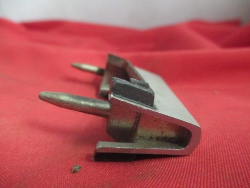 Good Used 67 Fury Lower Grill Ornament MOPAR 2785207 - Bild 3 von 8