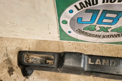 LAND ROVER DISCOVERY 2 TD5 REAR BUMPER - Picture 5 of 12