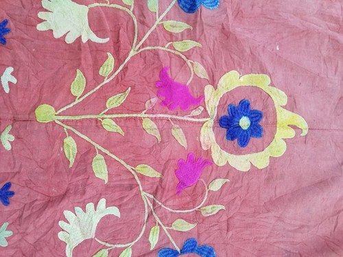 Vintage traditionelle usbekische Seide Suzani bestickt Panel mit Blumen 152x109cm - Bild 7 von 14