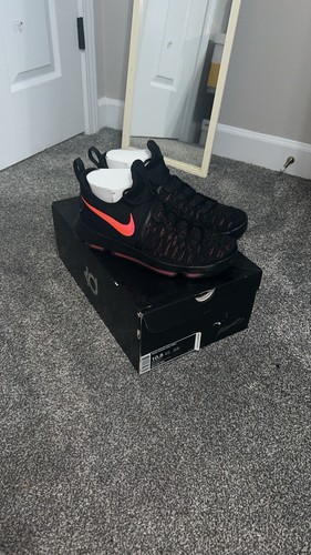 Bundle - Lot of 7 Pairs of Sneakers! Jordan’s, Yeezys, Nikes - Picture 4 of 8