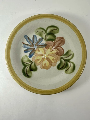 Vtg Louisville Stoneware Country Flower Yellow Trim Pottery 6” Plate