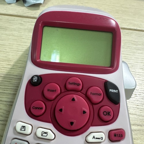 Dymo LetraTag LT-100H Handheld Label Maker ABC Keyboard Label Printer - Pink - Picture 3 of 8