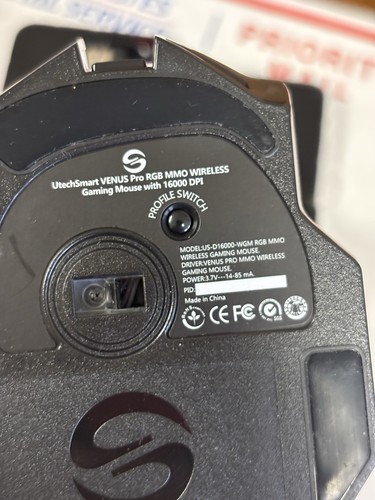 UtechSmart Venus Pro RGB MMO Gaming Mouse 16,000 DPI Optical Sensor - Picture 5 of 8