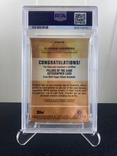 2024 Topps Tribute Vladimir Guerrero Pilastri del Gioco Auto Rosso #PTGA-VG /10 - Foto 4 di 4