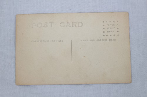 Vintage Foto Postkarte Frauen draußen Hüte AZO zurück Anfang 1900 RPPC Naturszene - Bild 2 von 2