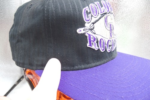 DE COLECCIÓN STARTER COLORADO ROCKIES SNAPBACK EL SOMBRERO DERECHO HECHO EN COREA - Imagen 13 de 14