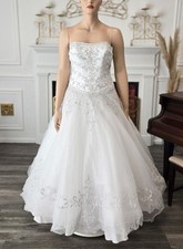 David's Bridal Style 9WG9927 White Embroidered Tulle Strapless Wedding Dress 18W