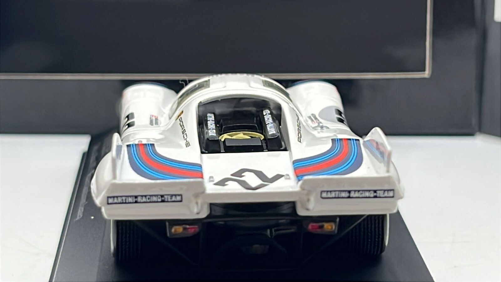Foto 6 di 7