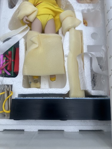 Muñeca de porcelana Danbury Mint coleccionable Betty Boop “Shopping Spree” - Imagen 6 de 8