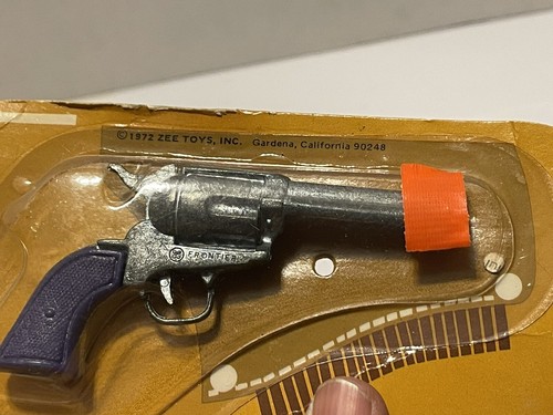 Vintage 1972 Zee Toys Son Of A Gun Cap Gun NOS Hong Kong - Picture 2 of 9