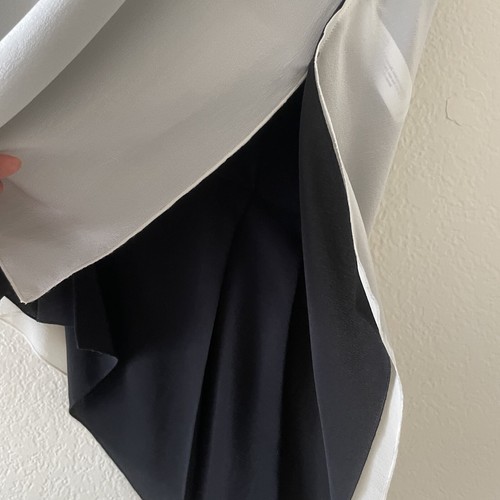 EILEEN FISHER Black Soft White Silk Crepe Chine Asymmetrical Reversible Top XXS - Picture 7 of 8