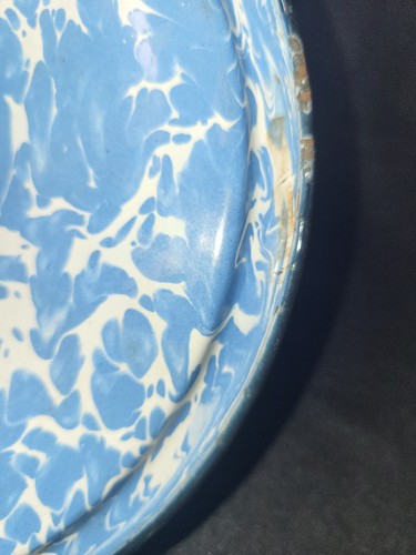 Antique, Blue and White Swirl, Granite-ware Lid - Picture 6 of 8