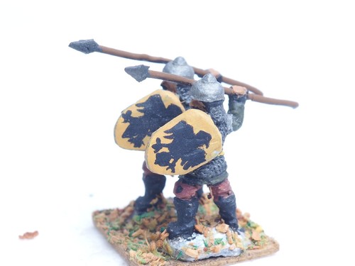 BLANZAS MEDIEVALES EUROPEAS 15MM X 26. PINTADO. MARRÓN 1845 - Imagen 3 de 5