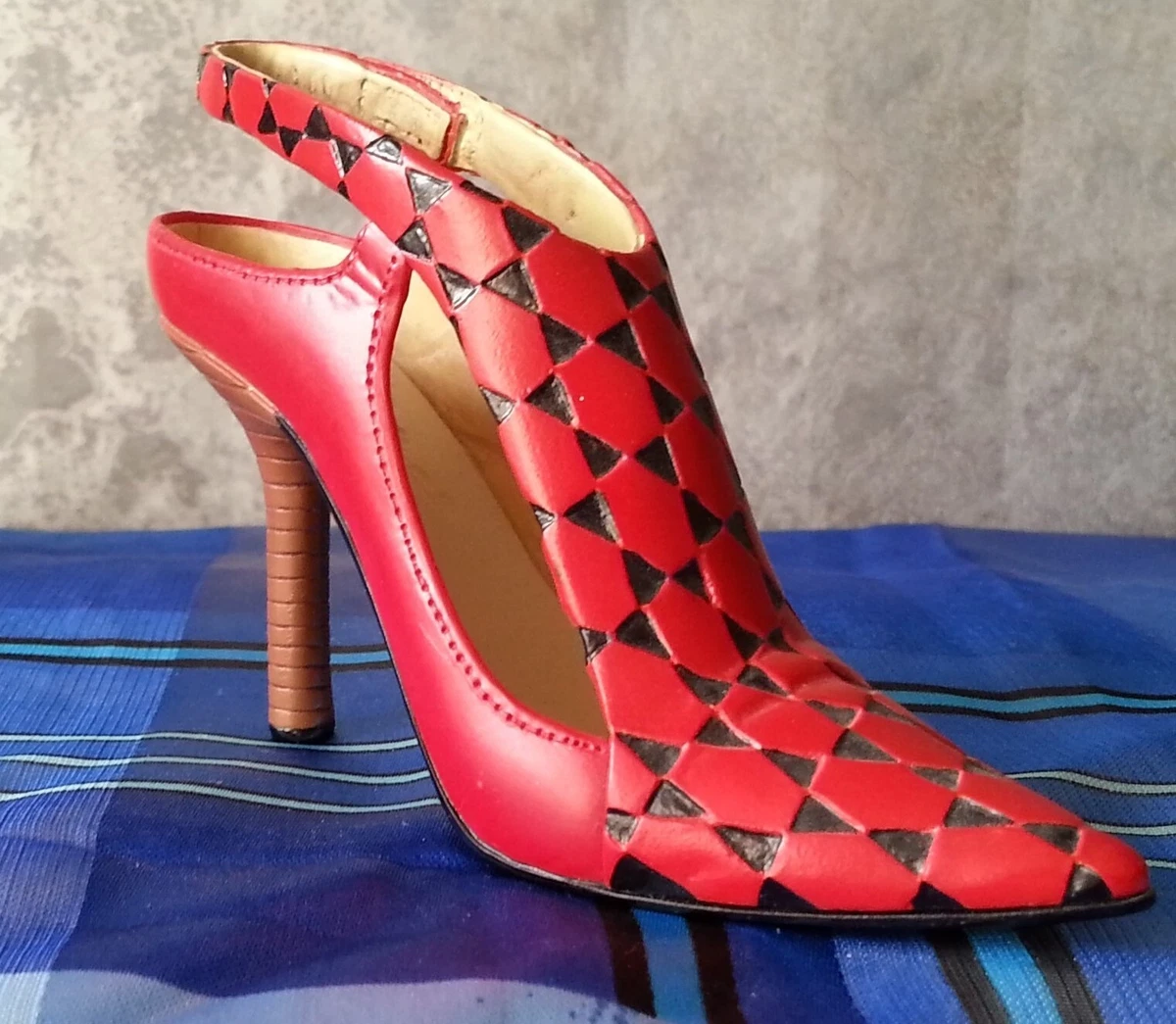 Just the Right Shoe MARICOPA Artikel 25181 OVP 2002 by Raine, Schuh Pumps rot