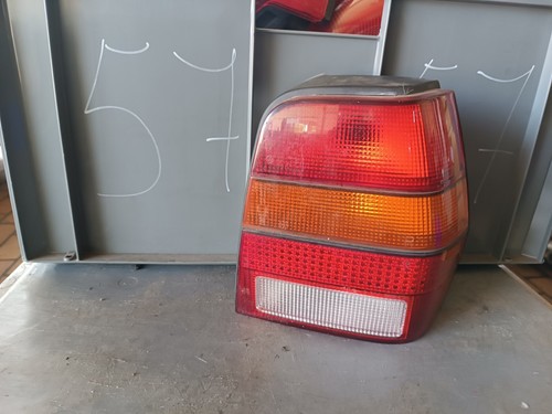 VW Polo 86C Steilheck Rücklicht Rückleuchte mit Lampenträger rechts