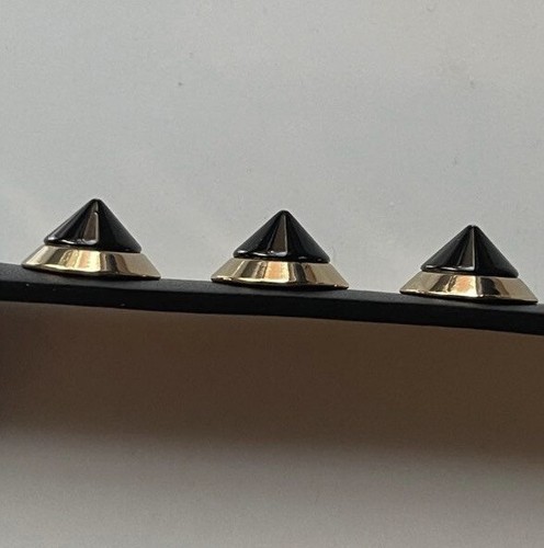 Pulsera de cuero negro con púas - Imagen 3 de 4