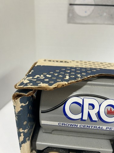 VTG 1992 Ertl Cab W/ Tanker Crown Central Petroleum Company - Picture 9 of 11