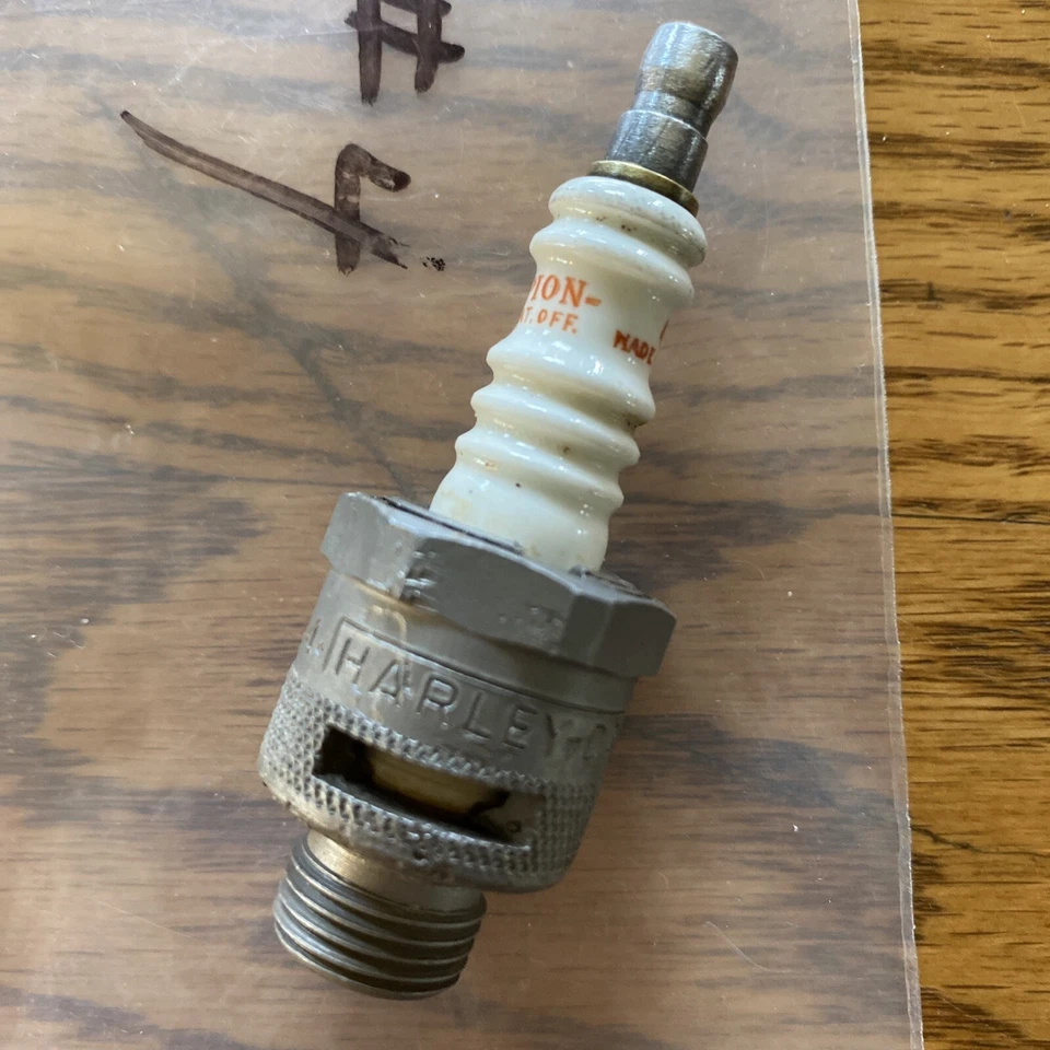 Rare Early Genuine Harley Davidson Red Logo Champion #4 "Take-Apart" Spark Plug - Image 3 of 4