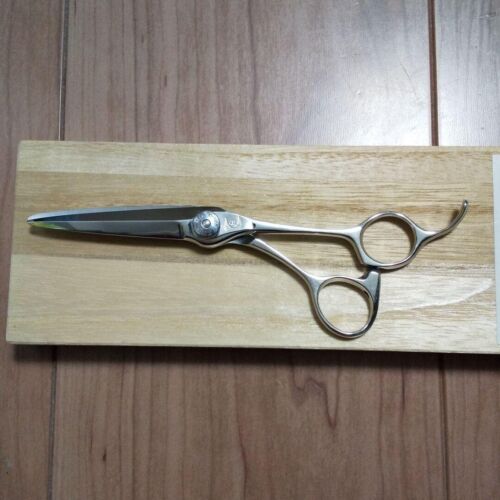 Used Japan Naruto Scissor RK. Spin Hennessy 5.6 inches Very Nice
