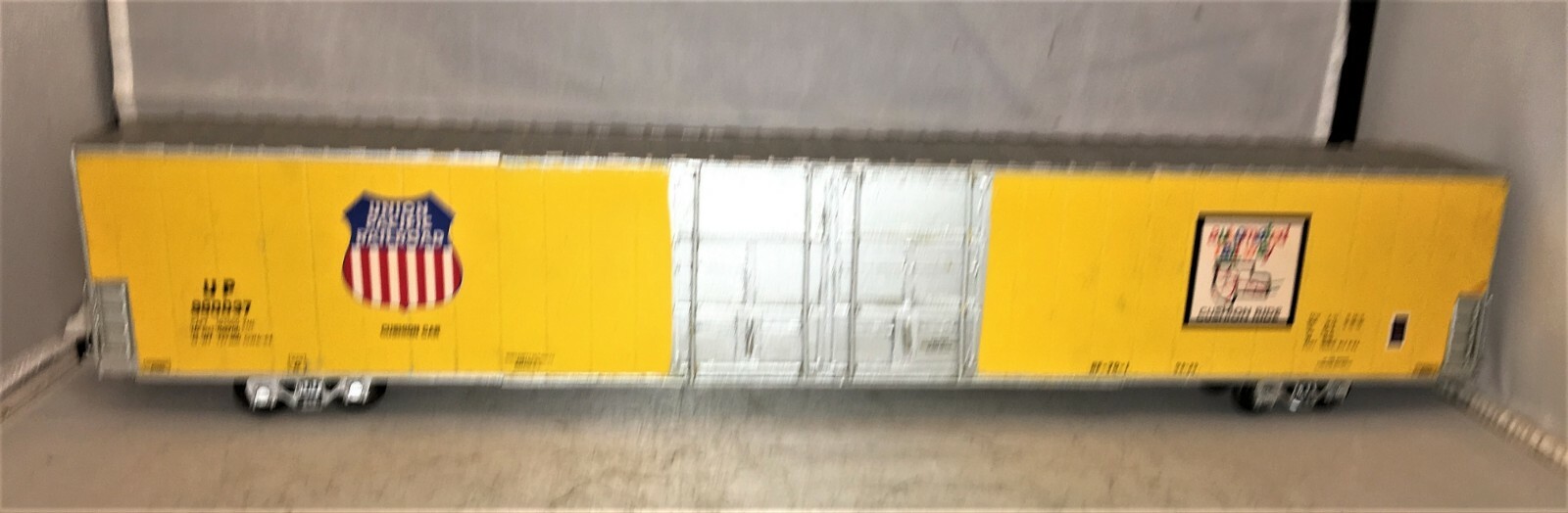 Union Pacific O Scale Auto Box Car Union Pacific O Scale Auto Box Car