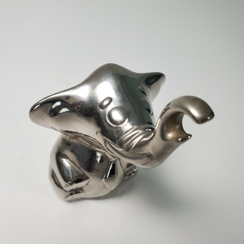 Abrebotellas de Colección Elefante BMF Hecho en Alemania Occidental Baúl de Metal Sólido Pesado - Imagen 1 de 8