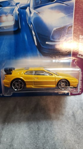 2008 Hot Wheels #113 Team: Exotics 1/4 LOTUS ESPRIT Yellow w/Chrome Pr5 Spokes - Picture 9 of 9