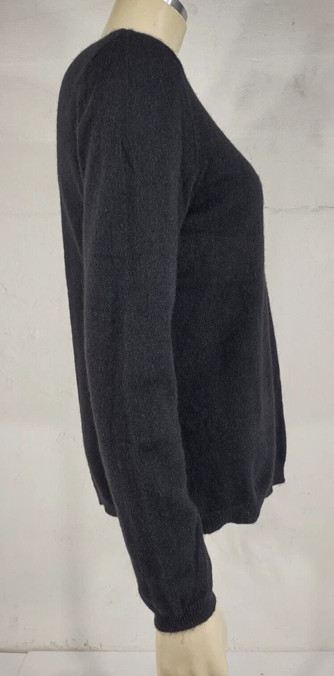 Country Shop black 100% Cashmere crew neck sweater womens Medium - Image 3 of 4