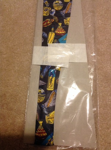 NEW SPECIAL EDITION PERFUME BOTTLES SILK NECK TIE - NEW Sealed bag. - Picture 8 of 8