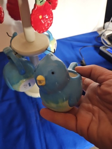 Vtg MCM Ceramic Blue Bird Measuring Cups Red Floral Measuring Spoons On Stand - Picture 7 of 17