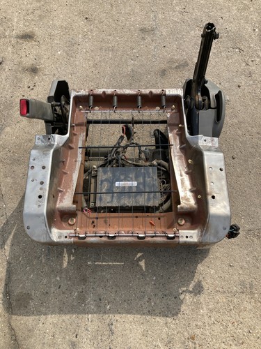 *READ* 03-06 Silverado Front Driver Side Left Power Seat Track Frame 8way Memory
