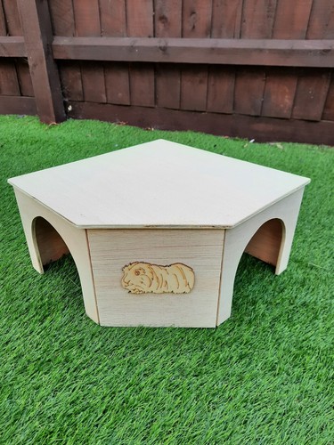 New large design double entrance corner guinea pig shelter (fully assembled ) - Picture 6 of 7