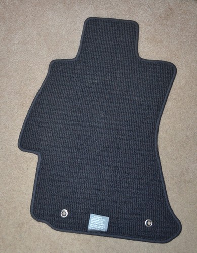 OEM Subaru Crosstrek 2013-2016 J501SVA200 Full Set Carpeted Floor Mats - Picture 6 of 9