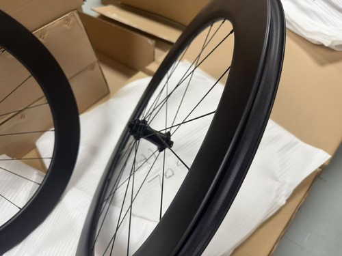 Road Bike Carbon Wheelset 65mm 700c Bicycle Clincher Wheels Disc 24H for SHIMANO - Picture 7 of 11