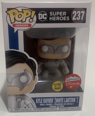 Funko Pop DC White Lantern Kyle Rayner Glow In Dark Exclusive & Protector