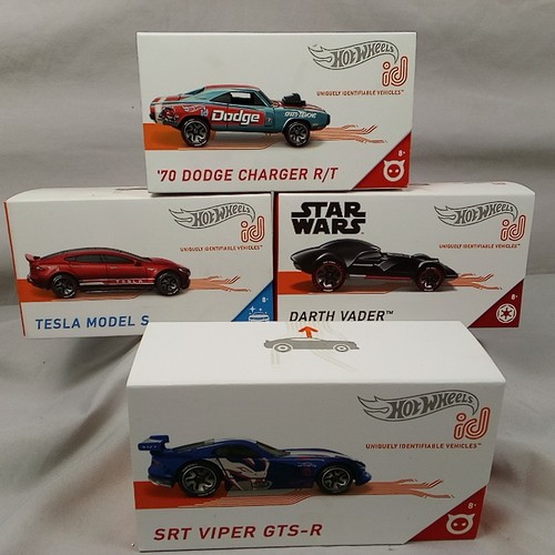 Hot Wheels ID Lot 4 Fahrzeuge SRT Viper GTS-R Tesla Model S ’70 Dodge Charger R/T - Bild 1 von 9