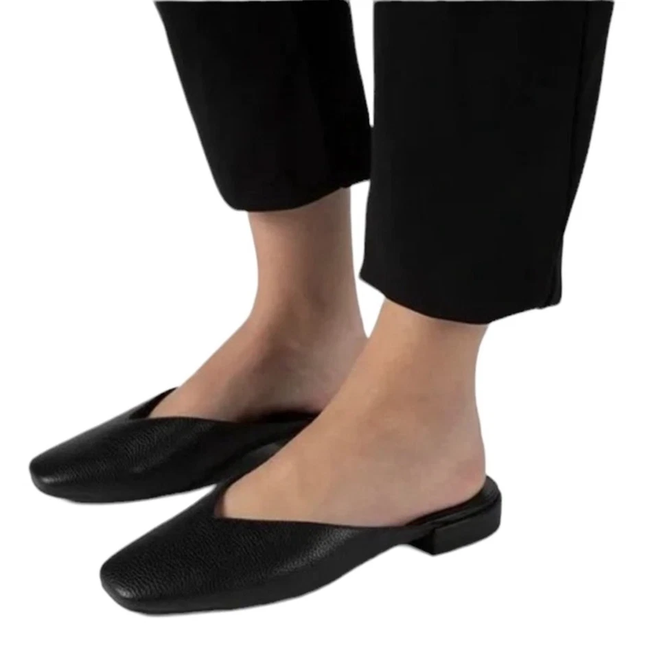 YOSI SAMRA Jessy Mula Flexible de Cuero Negro Sin Cordones para Mujer Talla 9 Foto 2 de 4