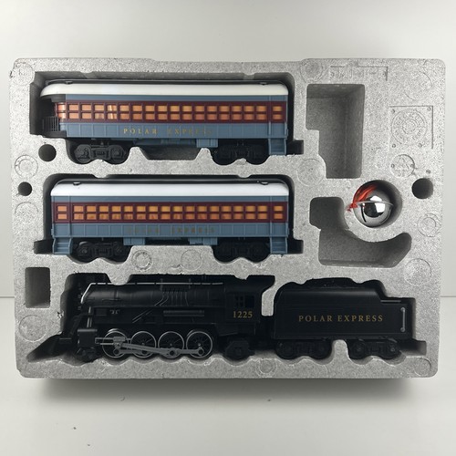 Lionel Polar Express Battery-powered Model Train Set Remote Damaged Box 7-11824 - Picture 21 of 24