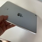 Foto 6 di 9