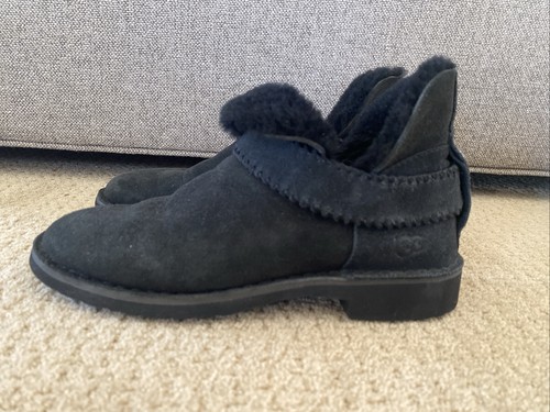 UGG McKay Whipstitch Detail Art Deco Nieten Booties Gr. 8 schwarz 1012358 - Bild 9 von 20
