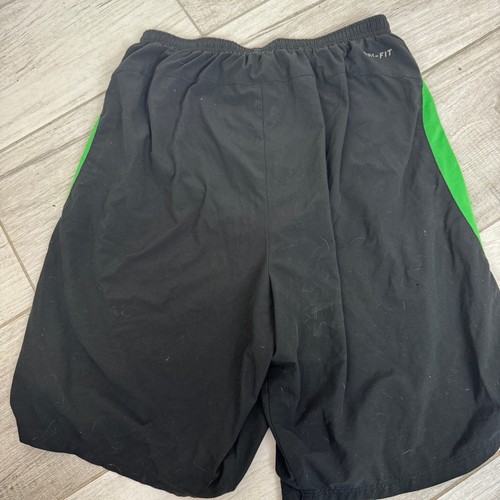 Pantalones Cortos Atléticos Nike Dri-FIT Para Hombre Pequeños Negros Verdes Ropa Activa Gimnasio - Imagen 2 de 5